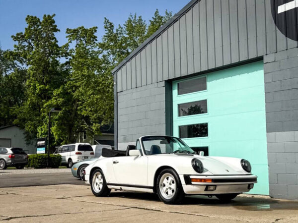 1986 Porsche 911 Carrera Cabriolet - Image 12