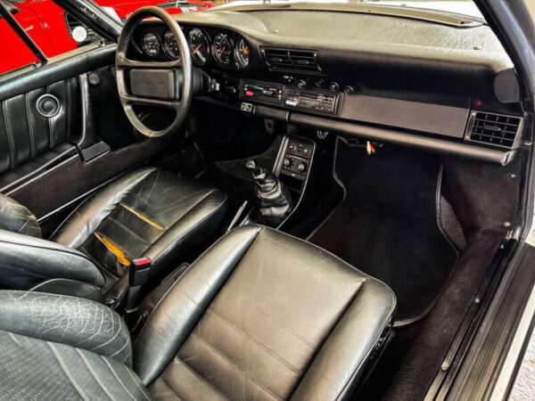 1986 Porsche 911 Carrera Cabriolet - Image 23