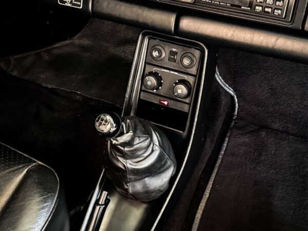 1986 Porsche 911 Carrera Cabriolet - Image 28
